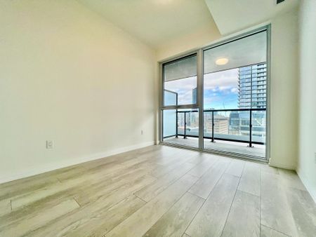 For Lease - 280 Dundas Street Unit# 2704, Toronto, Ontario - Photo 3