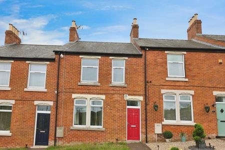 3 bedroom terraced house to rent - Photo 5