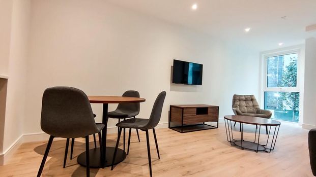 Sovereign Court, Glenthorne road, W6 - Photo 1