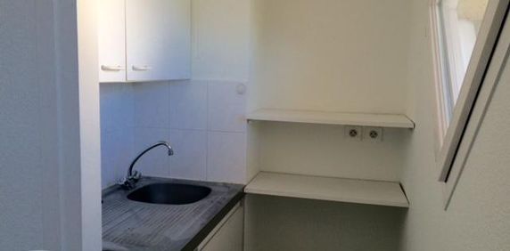 Location Appartement 1 pièce 22m² CLERMONT FERRAND 63000 - Photo 2