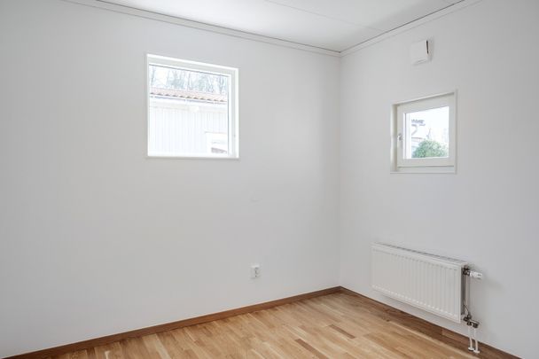 Högåsvägen, Knivsta - Foto 1