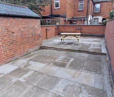 5 bedroom terraced house to rent - Photo 6