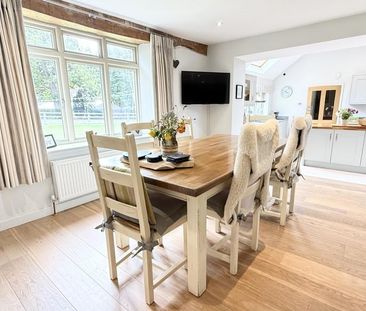 4 bedroom detached house to rent - Photo 5