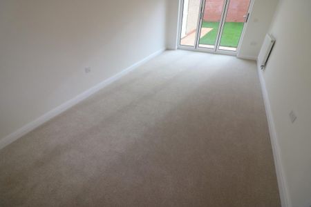 3 bedroom detached house to rent - Photo 5