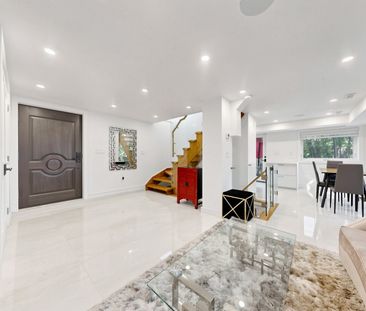 For Lease - 23A Donwoods Drive, Toronto, Ontario - Photo 2