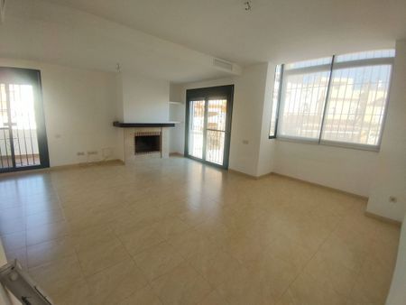 Semi-Detached House · Cancelada - Photo 2