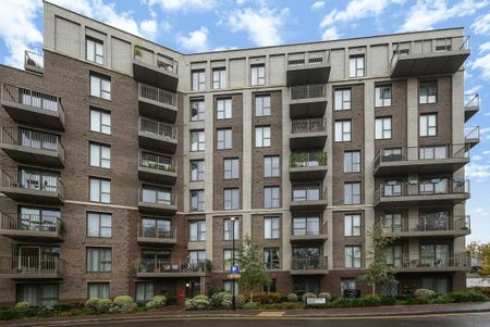 Adenmore Road, Catford SE6 - Photo 4