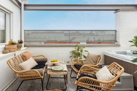 4 room luxury Flat for rent in Madrid, Community of Madrid - Photo 2