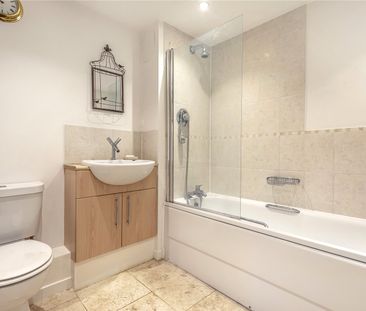 3 bedroom terraced house to rent - Photo 6