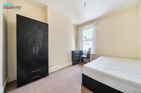 5 bedroom terraced house to rent - Photo 4