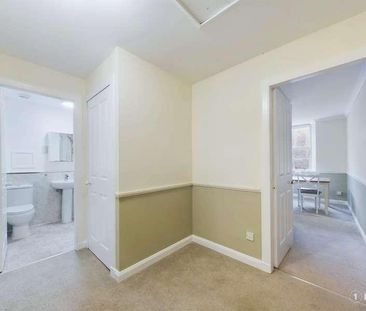 Aitchison's Close, West Port, Old Town, Edinburgh, EH1 - Photo 6