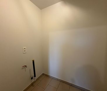 Gelijkvloers 2-slpk.-app. met een terras te Diepenbeek - Photo 1