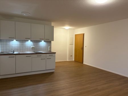 Hübsche 1-Zimmer-Wohnung mit Single-Küche im Erlanger Norden - Photo 2