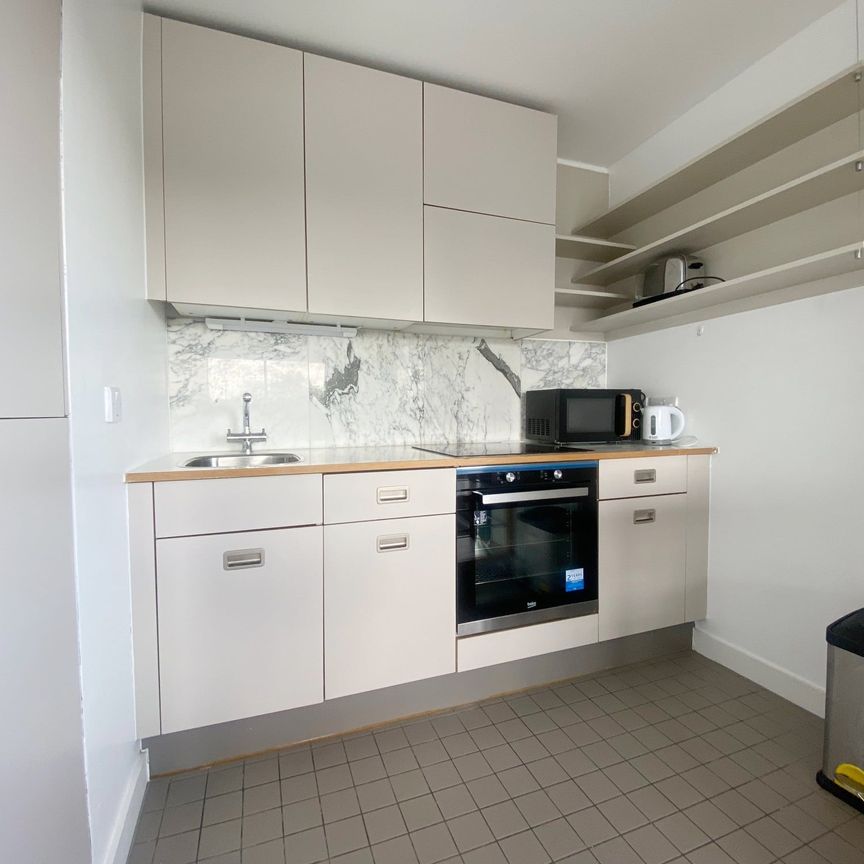 Deals Gateway, London, SE13 - Photo 1