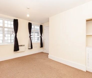 East St Helen Street, Abingdon - Photo 3