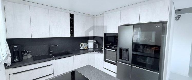 ELEGANT MIT LIEBEVOLLEN DETAILS - Foto 1