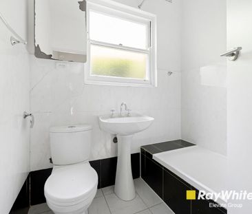 Ground Floor Apartment with Modern Comforts and Prime Summer Hill L... - Photo 4