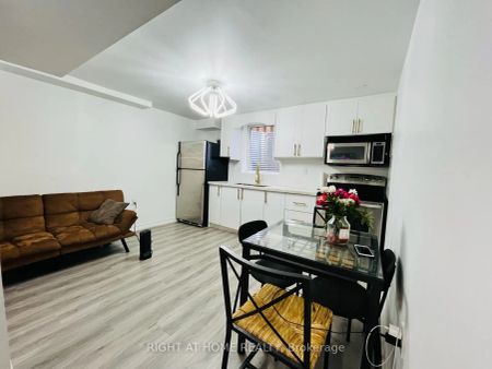 5044 Guildwood Way #Basement - Photo 3