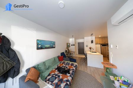 110-146 8e rue - Photo 2