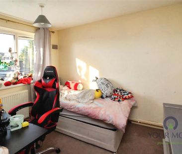 4 bedroom detached house to rent - Photo 4