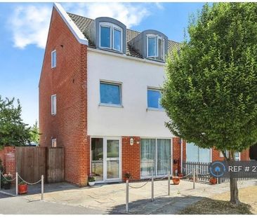 4 bedroom semi-detached house to rent - Photo 3