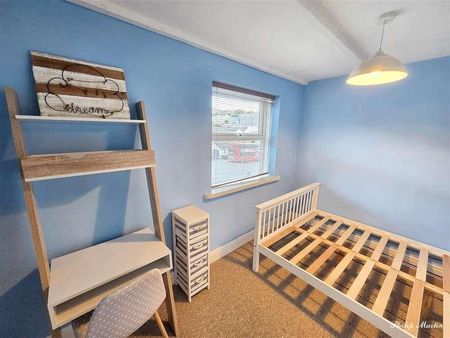 St. Mawes, TR2 - Photo 4