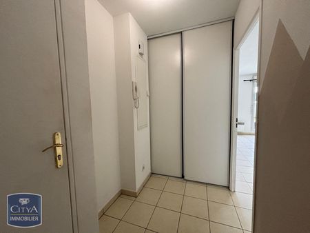 Location Appartement 2 pièces 52m² MAUBEUGE 59600 - Photo 5