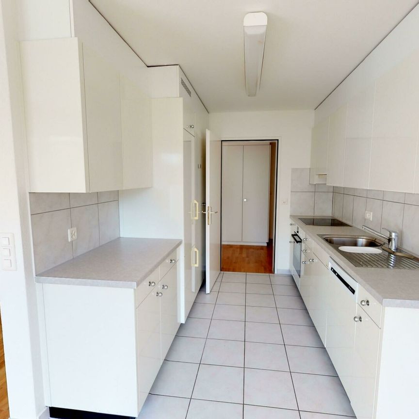 CHARMANTE Dachwohnung - Foto 1