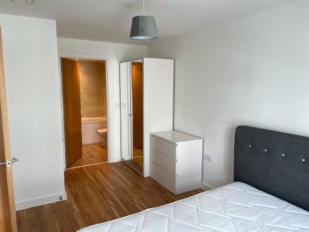 2 bedroom flat to rent - Photo 3