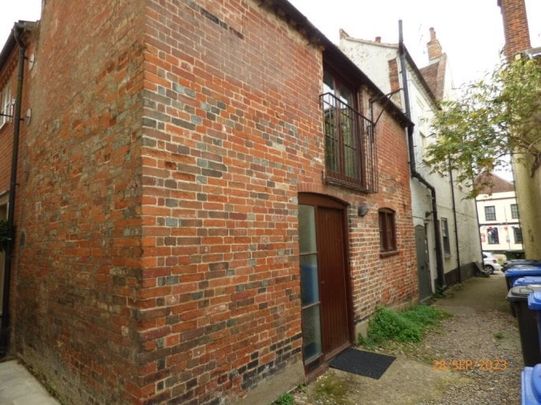 Market Place, Bungay - Photo 1