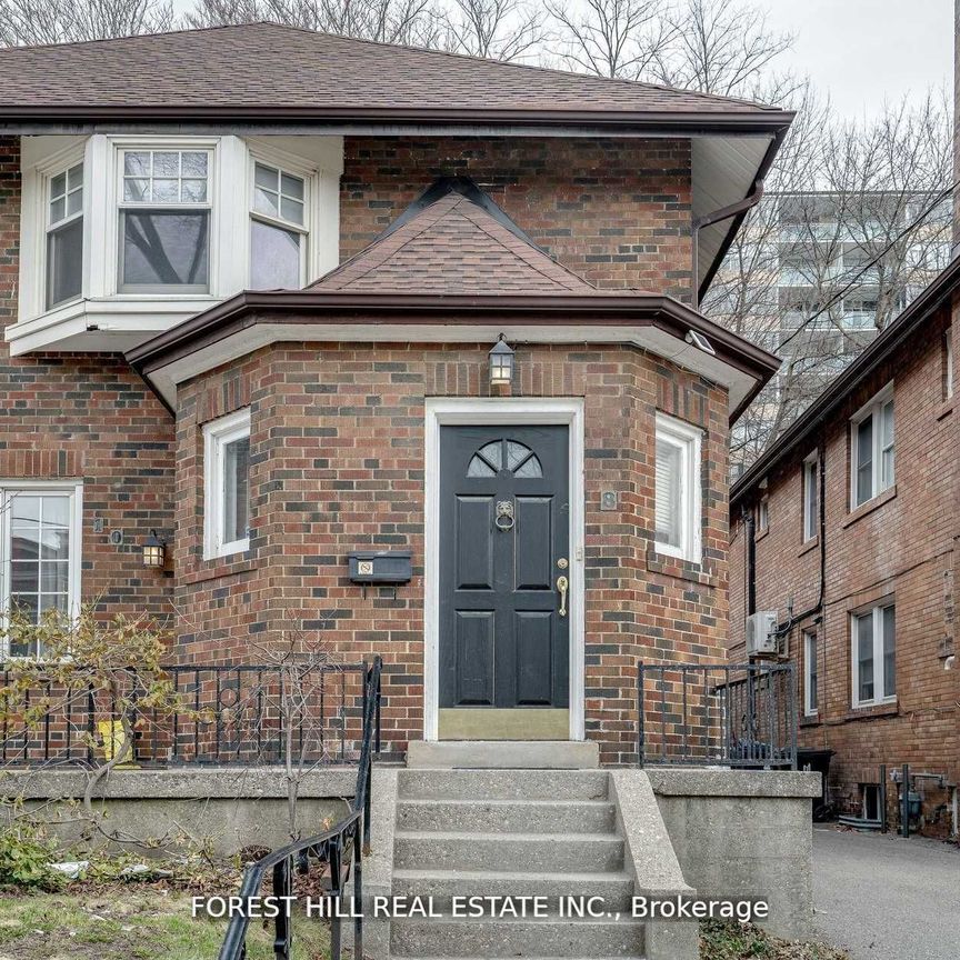 For Lease - 8 Poplar Plains Crescent Unit# Upper, Toronto, Ontario - Photo 1