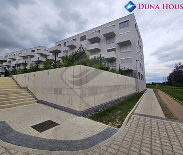 Pronájem bytu 1+kk 39 m2 - Fotografie 1