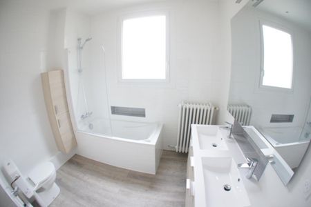 Location Appartement 8 pièces 144m² ANGERS 49100 - Photo 3