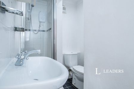 2 bedroom apartment to rent Cavendish Road, Bournemouth, BH1 - Photo 4