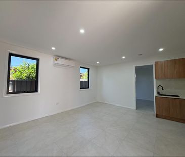 Brand-new two-bedroom granny flat in a peaceful street - Photo 1