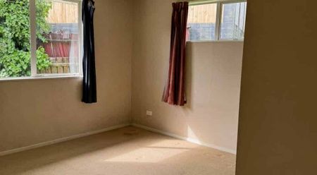 3 Bedroom Home - Photo 3