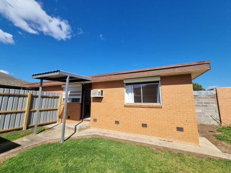 Brilliant Bungalow - Photo 3