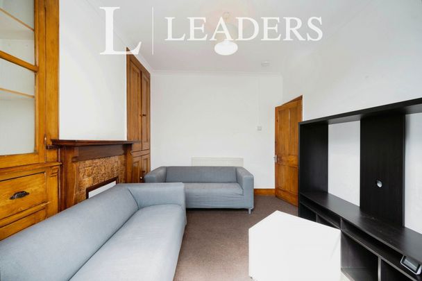 4 bedroom house to rent Bath Road, PO4 - Photo 1