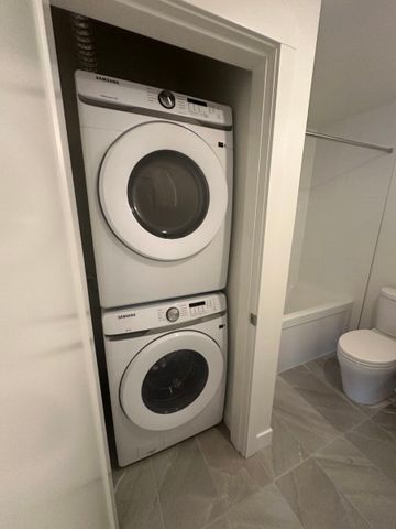 Modern Condo in Mission - Photo 2