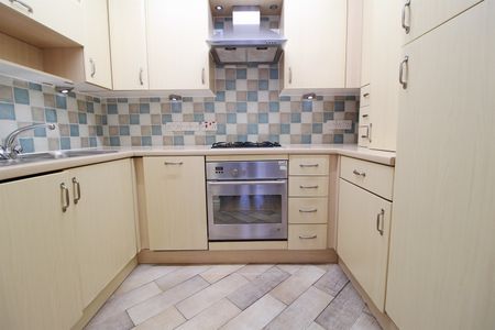 Stanshawe Court, Reading, RG1 1PD - Photo 4