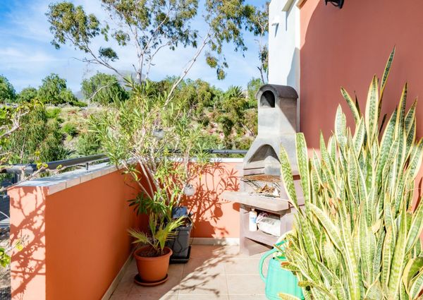 Apartamento con terraza y vistas en Los Cristianos – 0067-04600