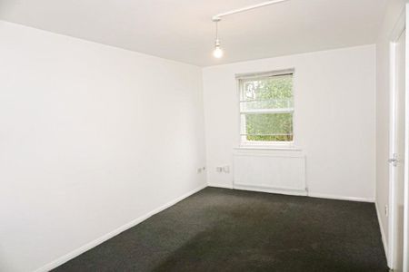 1 Bed Flat, Edmeston Close, E9 - Photo 4