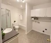 1 room apartment of 102m² in Longueuil - Photo 2