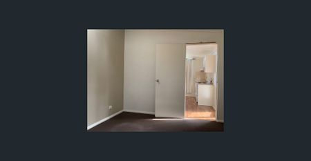 One bedroom unit - Photo 2