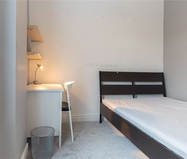 23 Highroyd Lane, Huddersfield, HD5 - Photo 4