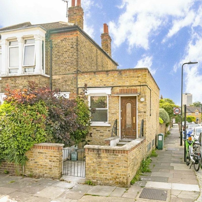 Darwin Road - Photo 1