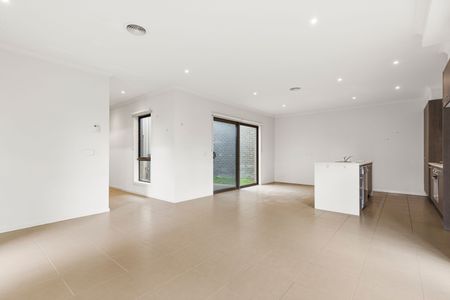 3 Bedroom Spacious Family Home! - Photo 3