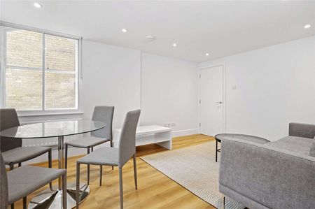 One bedroom recently refurbished property in an excellent location. - Photo 3