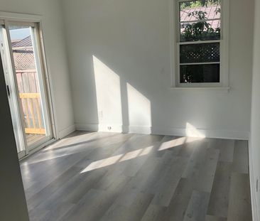 For Lease - 34 Cundles Road, Barrie, Ontario - Photo 1