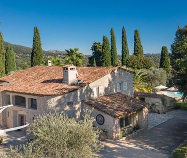 Maison à louer Grasse, Cote d'Azur, France14 000 EUR / Mois - Photo 5